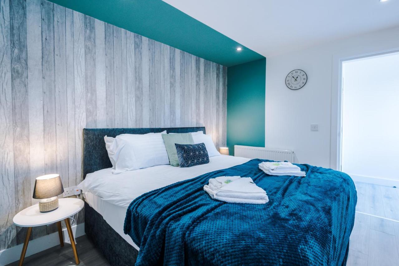 Rest & Recharge At The Station Apartments Manchester Buitenkant foto