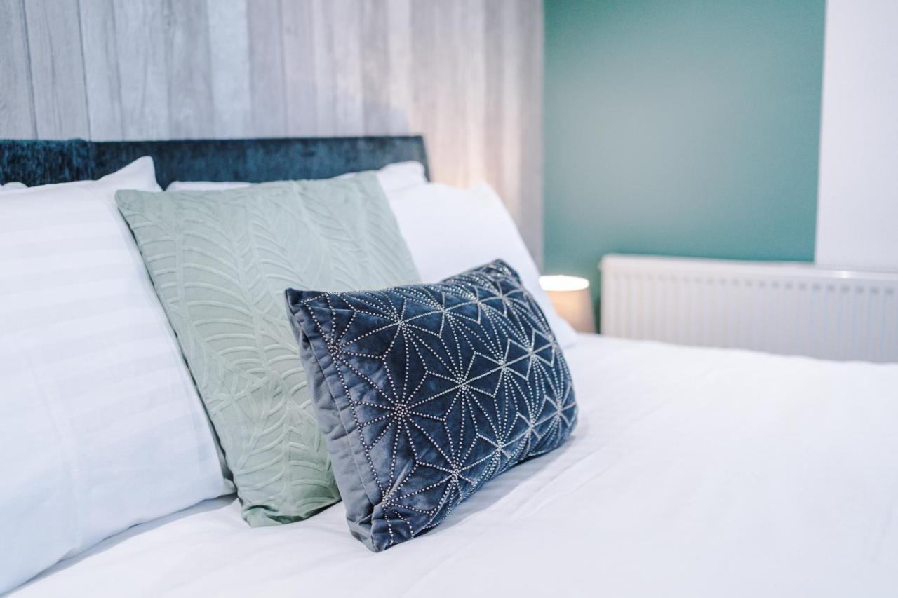 Rest & Recharge At The Station Apartments Manchester Buitenkant foto