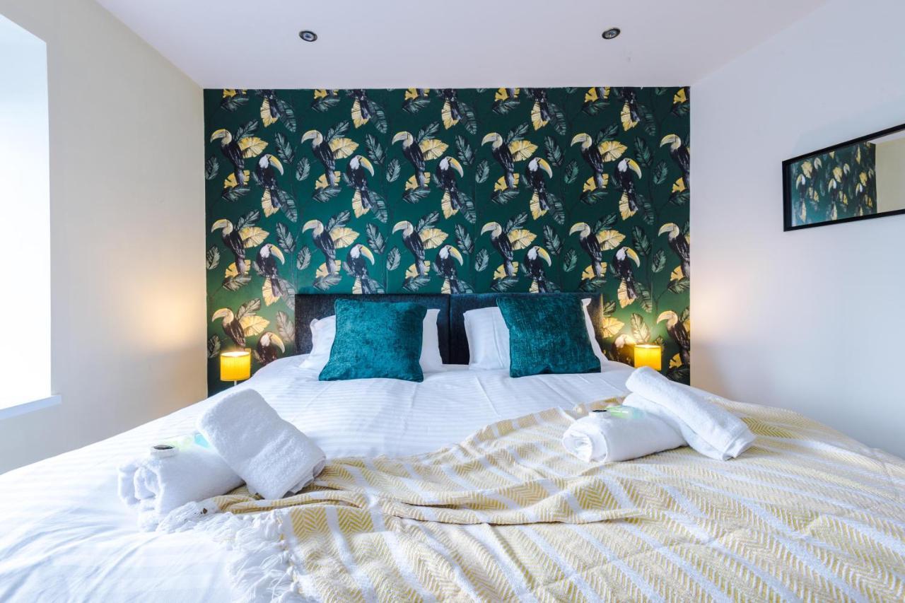 Rest & Recharge At The Station Apartments Manchester Buitenkant foto