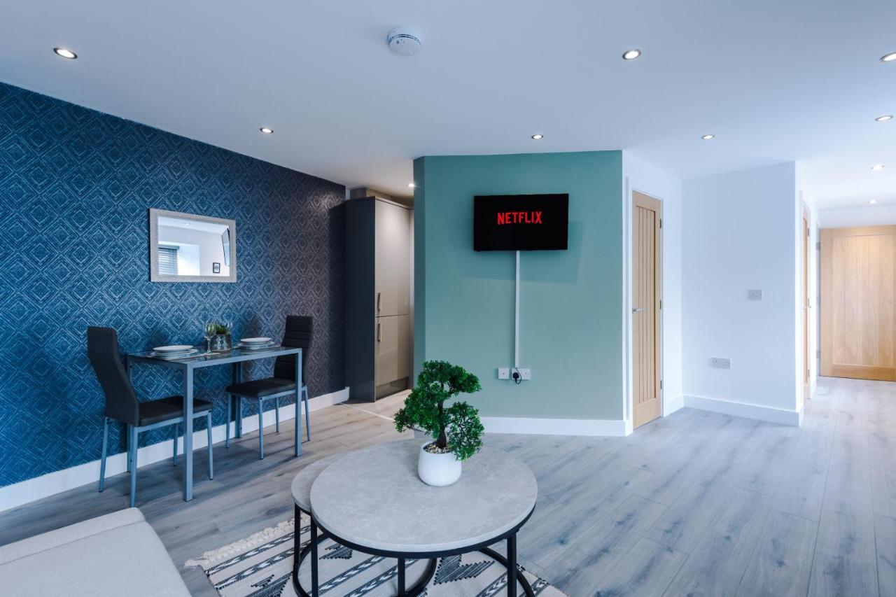 Rest & Recharge At The Station Apartments Manchester Buitenkant foto