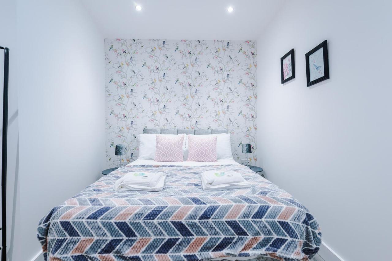 Rest & Recharge At The Station Apartments Manchester Buitenkant foto